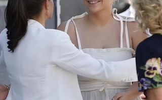 拜登孙女结婚