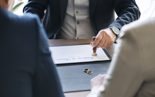 关于爆料叶珂索要巨额分手费博主被起诉的探讨