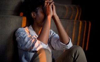 中医诊所的阴影，女子遭遇性侵，医生被刑拘背后的警示