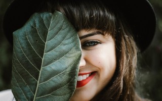 迅速让牙齿变白的实用方法，美白牙齿的科学与艺术