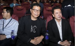 华谊兄弟卖子给阿里影业，此前冯小刚未完成对赌