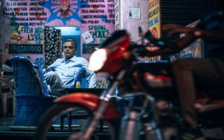 汽车4S店二楼被吹走，防风的失败与挑战