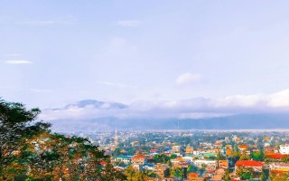 Exploring the World with English:A Comprehensive Guide to Travel Essentials