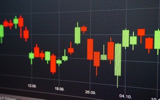 一位78岁老太减持股票的策略与启示——以减持2.5亿股为例