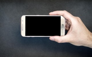 如何轻松取消电子万年历的整点报时功能