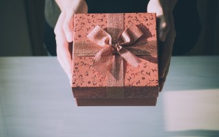 如何高效购买和赠送阳澄湖大闸蟹礼品券