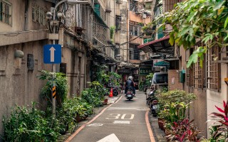 这座东北小城，机构变革的挑战与未来展望