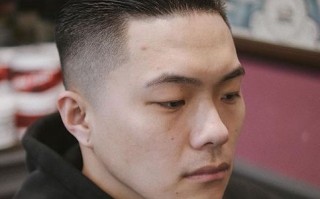 适合9～10岁男孩的发型