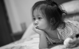 黄雨婷的丸子头与小发卡，可爱的时尚风向标