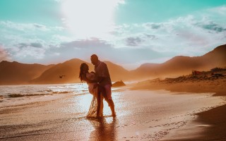 郑思维陪老婆产检，生活的温馨与责任