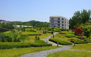 南京工程学院教务网，学生学习生活的数字化桥梁