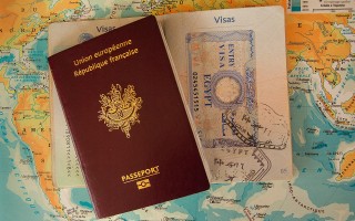 实用指南掌握旅游英语口语900句，让你的出国旅行更自信！