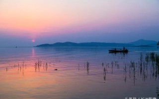 湖畔夕阳垂钓的诗句有哪些