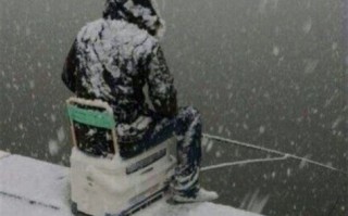 雪中古装图片