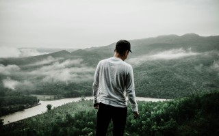港媒视角下的霍启刚与杜琪峰，一场不言而喻的批评
