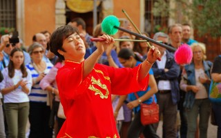 侯志慧夺举重女子49公斤级金牌，中国力量的骄傲