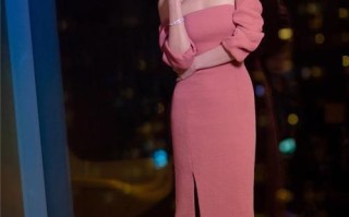 高圆圆引领时尚新潮流针织衫与牛仔裤的完美搭配