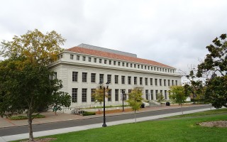 上海大学，探索中国高等教育的现代化之路