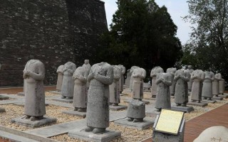 揭秘古墓之谜刑天传说与无头尸体的惊人发现