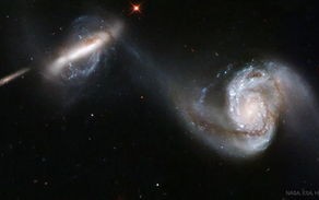 哈勃望远镜捕捉到原恒星改变星云的过程