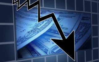黄金套现购买股票，一种投资策略还是投机行为？