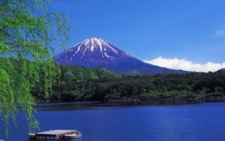 隐匿的壮丽日本小镇的无奈之举与富士山的打卡文化