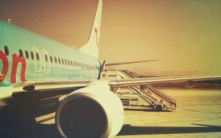 旅行中的社交艺术，揭秘飞机、火车与巴士上的座位选择心理学