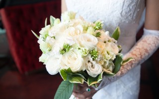 麦当劳婚礼，一种新型婚礼模式的探索与反思——以95后夫妻花千元办婚礼为例