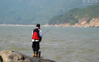 海鱼垂钓诱饵怎么用