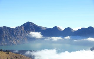 探索云南，7-8月份旅行必备指南
