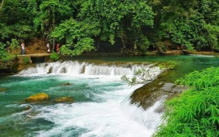 夏日玩水好去处，韶关黄石清溪景区人气旺