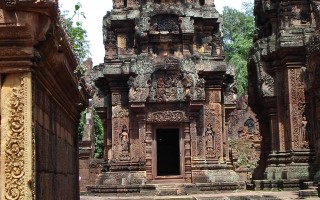 探索中国佛教圣地，清峰寺的历史与文化探秘