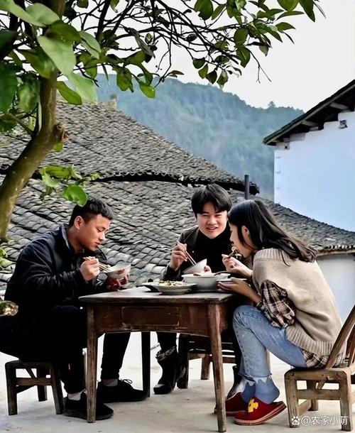农家垂钓：享受自然乐趣，品尝新鲜美食-第1张图片-彩蝶百科