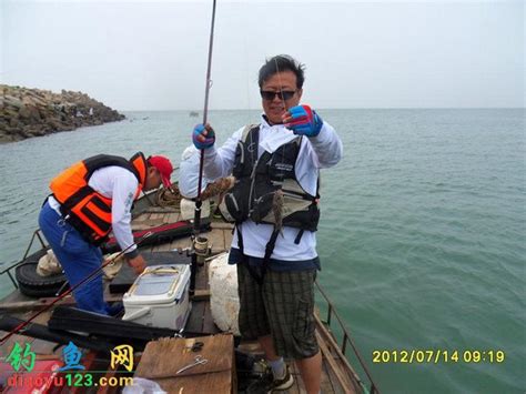 爱琴海垂钓先生是谁-第1张图片-彩蝶百科