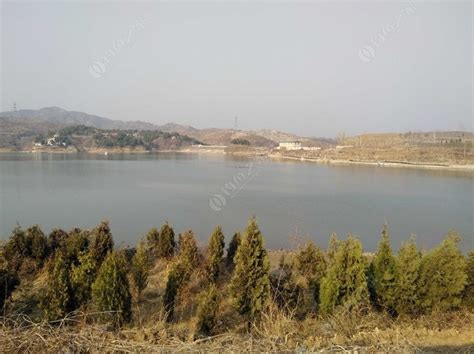 长方形鱼池钓什么位置-第1张图片-彩蝶百科