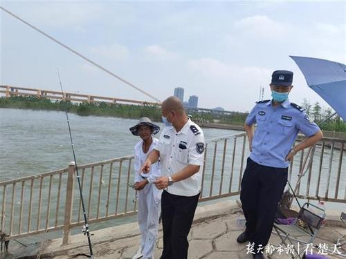 在贵州垂钓-第1张图片-彩蝶百科