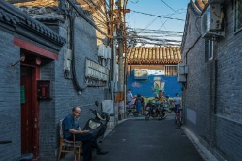胡同深处一家三口的床榻生活-第1张图片-彩蝶百科