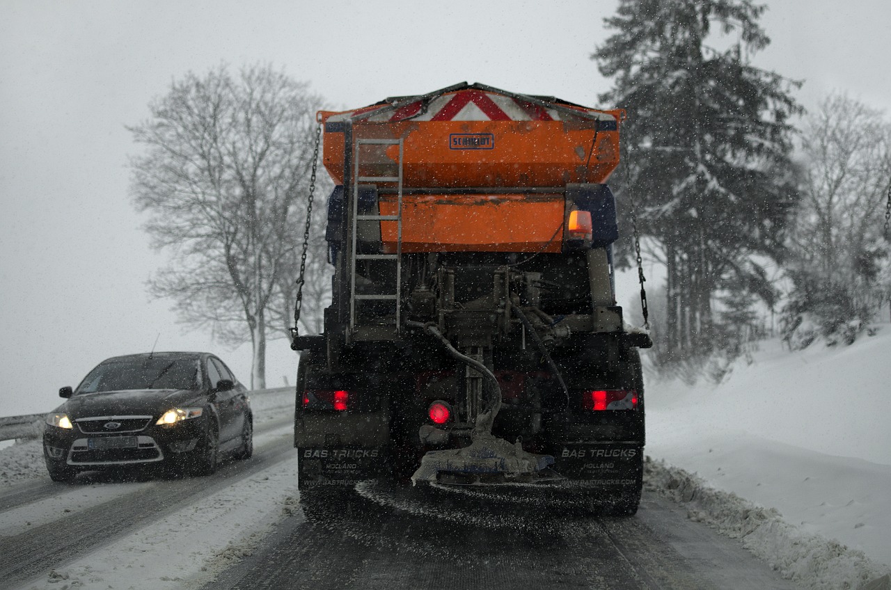 哈尔滨汽车(在哈尔滨暴雪考验下，新能源汽车暴露重大缺陷，车主开始后悔了！)-第1张图片-彩蝶百科