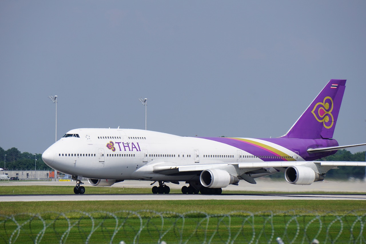 西部航空再次通报带血湿纸巾事件，事件回顾与深度解析-第1张图片-彩蝶百科