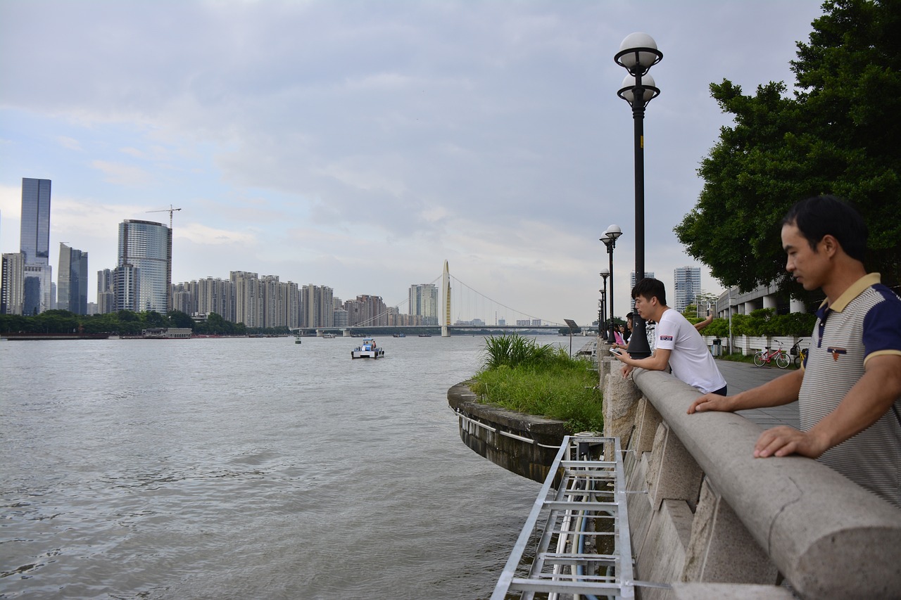 探索关帝灵签的吉凶，传统信仰与现代解读-第1张图片-彩蝶百科