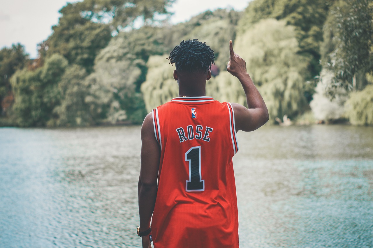 为什么不能穿69号球衣(为什么如今的NBA赛场)-第1张图片-彩蝶百科