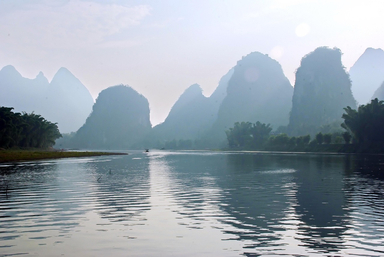 夏日避暑胜地，探索七、八月份最佳旅游目的地-第1张图片-彩蝶百科