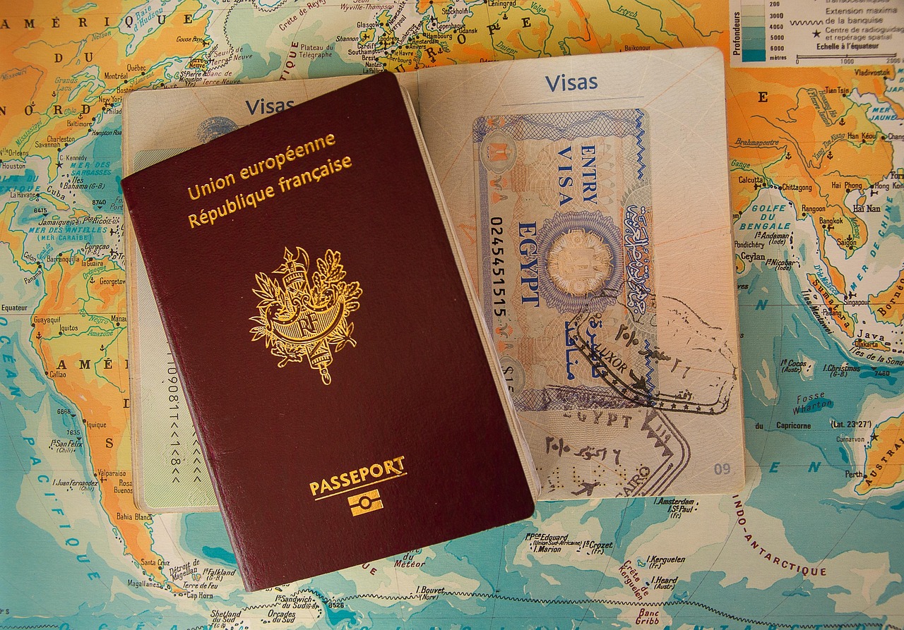 实用指南掌握旅游英语口语900句，让你的出国旅行更自信！-第1张图片-彩蝶百科